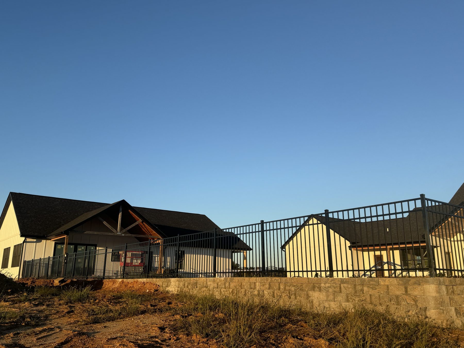 Ornamental aluminum fence install — S&S Fencing project 4