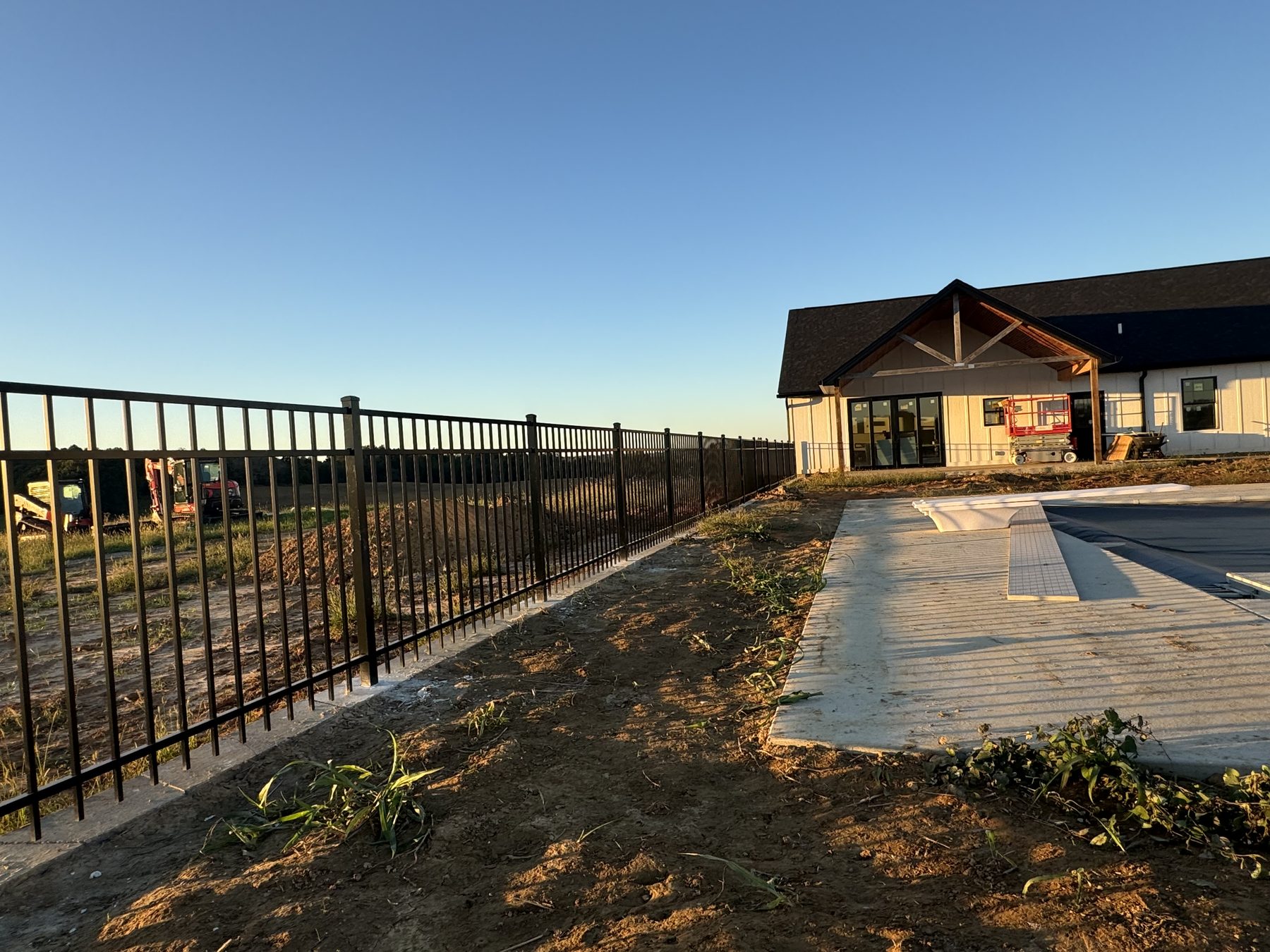 Ornamental aluminum fence install — S&S Fencing project 7