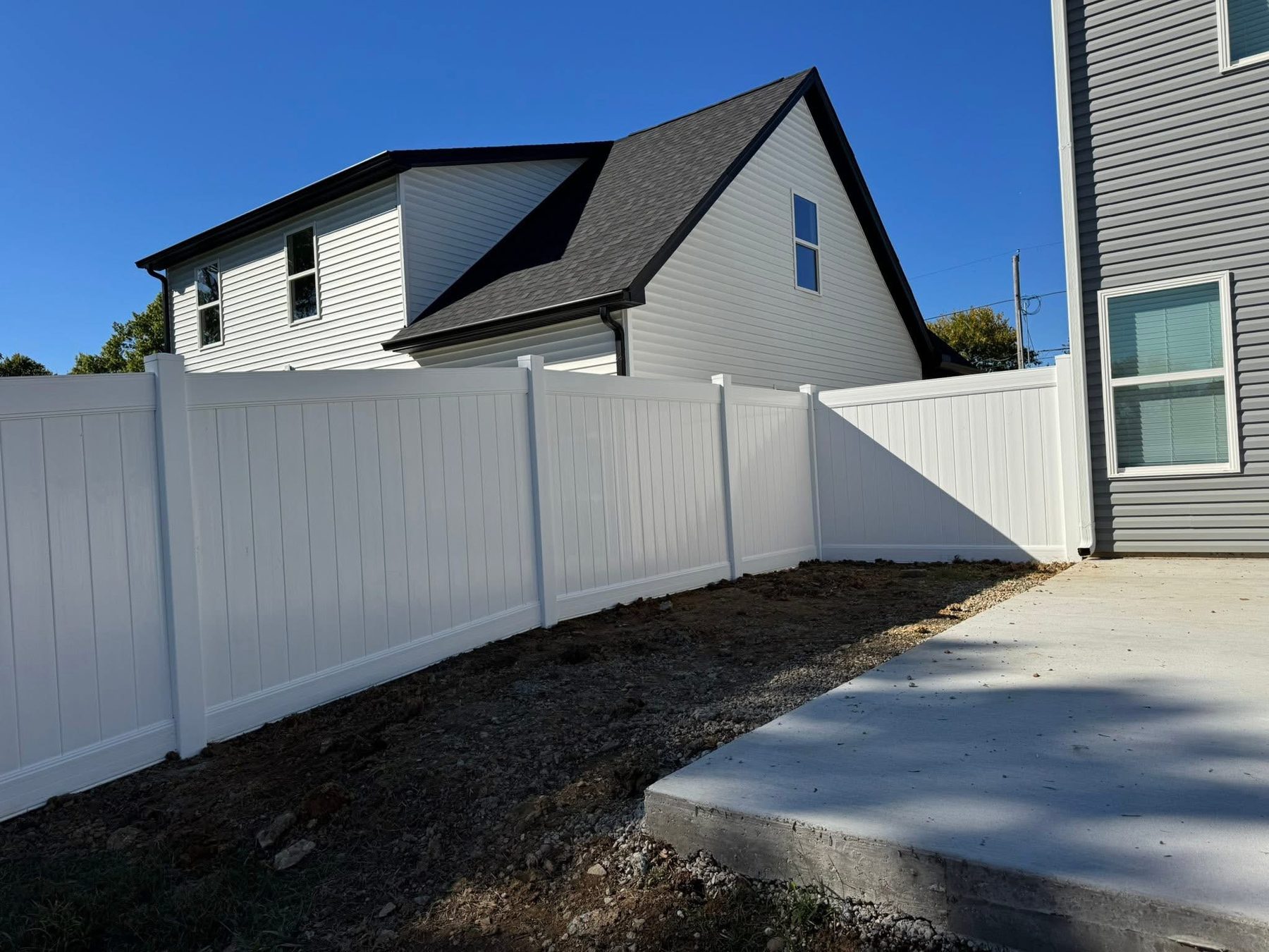 Vinyl privacy fence — S&S Fencing project 5
